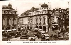 CPA London Piccadilly Circus showing Regent Palace Hotel 