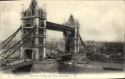 VINTAGE POSTCARD London The Tower Bridge And Tower off London Boat