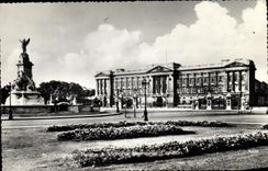 VINTAGE POSTCARD Buckingham Palace Victoria London Memorial