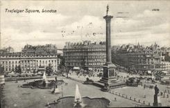 VINTAGE POSTCARD Traflagar London Public garden