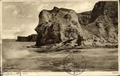 VINTAGE POSTCARD Portrush Giant Head