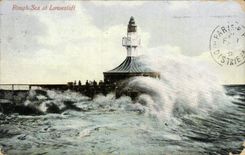 VINTAGE POSTCARD Rough Sea At Lowestoft