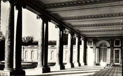 CPA Versailles Grand Trianon Le Peristyle
