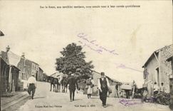 VINTAGE POSTCARD On the Militaria face