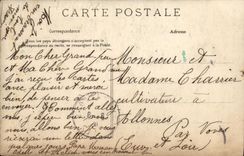 CPA Le Chemin du Village Amoureux Couple Femme