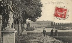 CPA Parc de Versailles Un coin du Tapis Vert