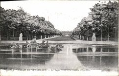 VINTAGE POSTCARD Palate of Versailles the Green Carpet and the Basin D Apollo