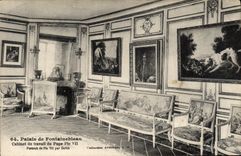 VINTAGE POSTCARD Palate of Fontainbleau Study of the Black and white Pope Vll