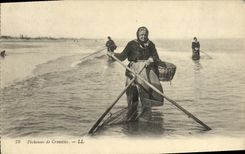CPA Pecheuses de Crevettes Femme Folklore