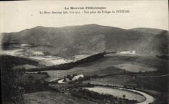 CPA Le Morvan Pittoresque Le Mont Beuvray vue prise du Village de Petiton