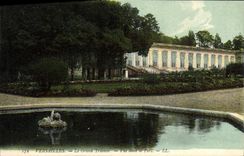CPA Versailles Le Grand Trianon Vue Dans le Parc