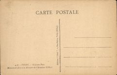 Monumento del parque de Vichy de la POSTAL de la VENDIMIA el nuevo levanto con la memoria de L aviador de Gilbert