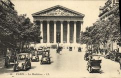 CPA Paris La Madeleine Automobile 