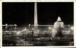 CPA Paris la nuit Place de la Concorde