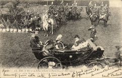 VINTAGE POSTCARD Paris the Sovereigns D Italy safety with the queen