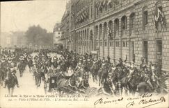 VINTAGE POSTCARD the King and the Queen D Italy have Paris Visite has L town hall Arrivee of the king
