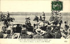VINTAGE POSTCARD Visite Of the Danish Sovereigns has Paris Prise D weapons of Satory the queen and Mrs  Poincare