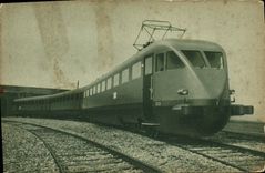 CARTE PHOTO Train Locomotive Rame automotrice triple electrique a courant continu 