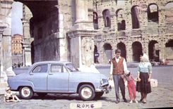 POSTAL MODERNA el automovil tiene Roma tiene