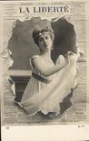 CPA Fantaisie Femme La liberte Journal