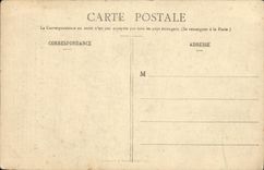 CPA Fantaisie Femme la lumiere a travers les ages La chandelle de resine