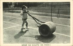 VINTAGE POSTCARD Fantaisie Child Baby does not doubt nothing Tennis