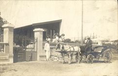 Real photo Barouche Women