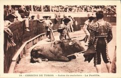 CPA Sport Espagne Corrida Toro Taureau Scene du cachetero La puntilla