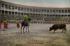 VINTAGE POSTCARD Sport Spain Bullfight Toro Citando Bull with the pice