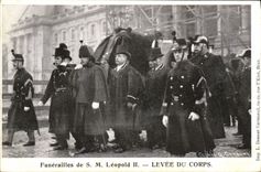 VINTAGE POSTCARD Funeral of Leopold II Lifting of the body