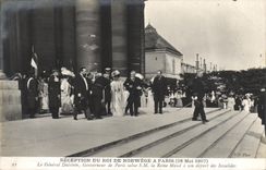 VINTAGE POSTCARD Reception of king de Norvege has APris May 28th  1907 general Dalstein Gouverneur from Paris greets SM the Maud Queen