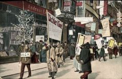 VINTAGE POSTCARD Dichler Konig Lepizig Demonstration