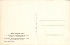 CPM Militaria 2eme guerre mondiale Liberation de Paris Le general de Gaulle devant la dalle sacree du soldat inconnu