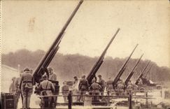 CPA Militaria Defense contre avions 