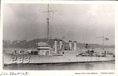 VINTAGE POSTCARD Boat HMS Bellingley