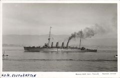 VINTAGE POSTCARD Boat HMS Southampton