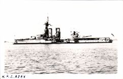 CPA Bateau HMS Ajax