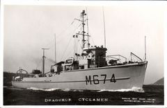 VINTAGE POSTCARD Mud lighter Cyclamen