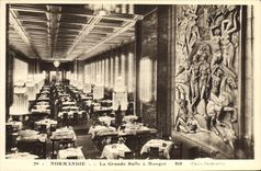 El vapor de Normandía del barco de la POSTAL de la VENDIMIA del cuarto grande tiene pesebre