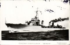 VINTAGE POSTCARD Boat Against Destroyer Bison