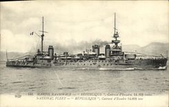 CPA Bateau Cuirasse d'escadre REpublique
