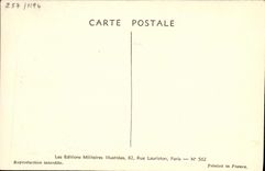 VINTAGE POSTCARD Armed British English Militaria Coldstream Guard Drum major and Gradne musicians held