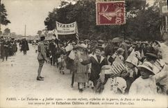 VINTAGE POSTCARD Paris Tileries July 4th, 1920 2000 orphan children of war helped by Fatherless Children off France TOP