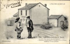 CPA a travers le Morvan Les petits retards du Tacot Train 