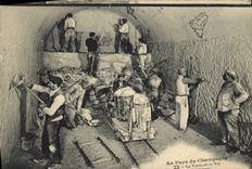 CPA Au pays du Champagne Le travail du vin Percement d'une cave TOP