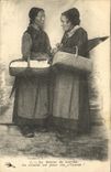 CPA Retour du marche Folklore Femmes 