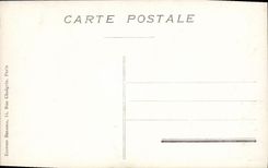 VINTAGE POSTCARD Dining the Large street Militaria