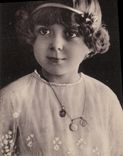 CPA Regine Dumien