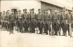 CARTE PHOTO Militaria (n°62 sur les cols)