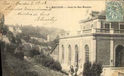 La POSTAL Meudon de la VENDIMIA parquea Meudon bajo